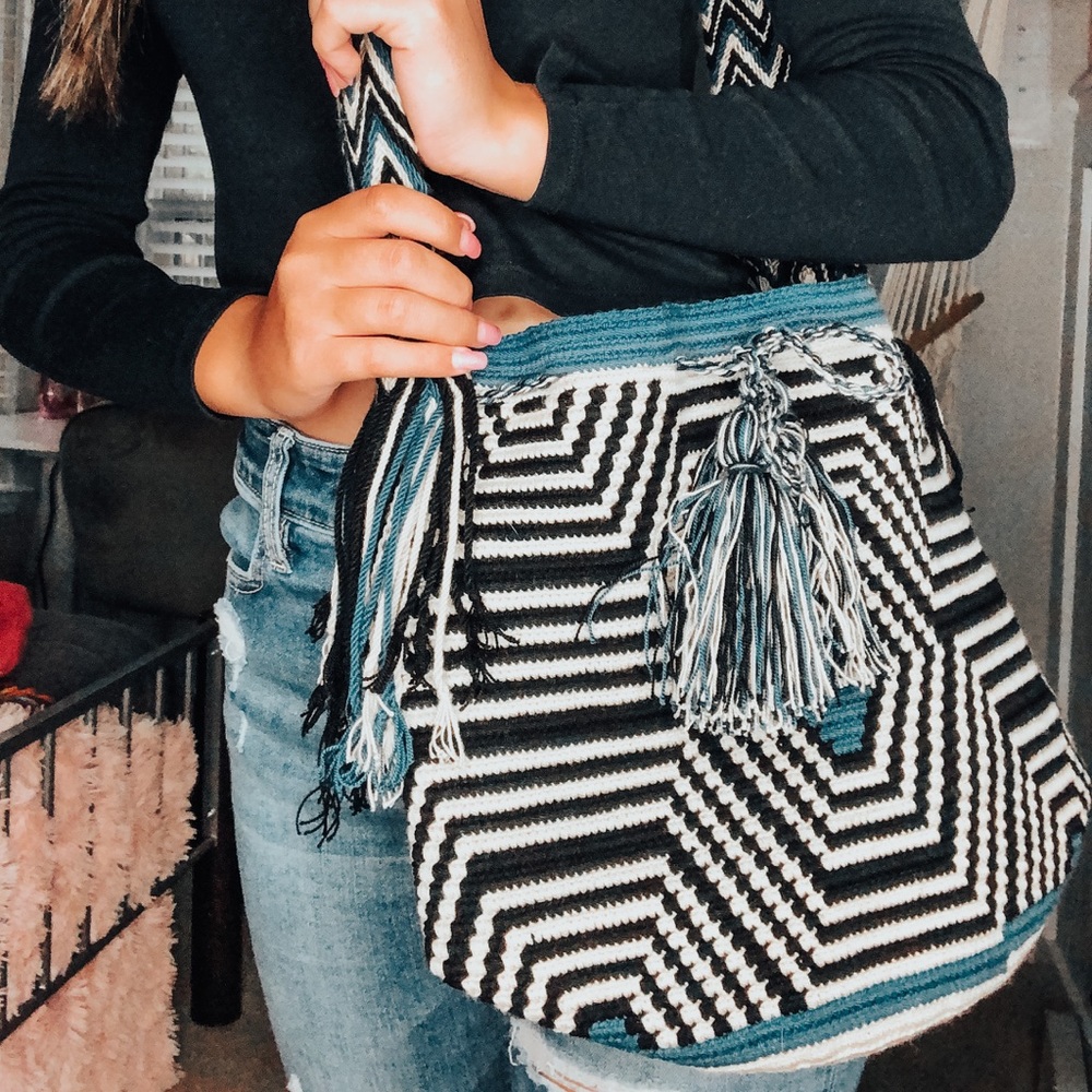 Wayuu blue bag